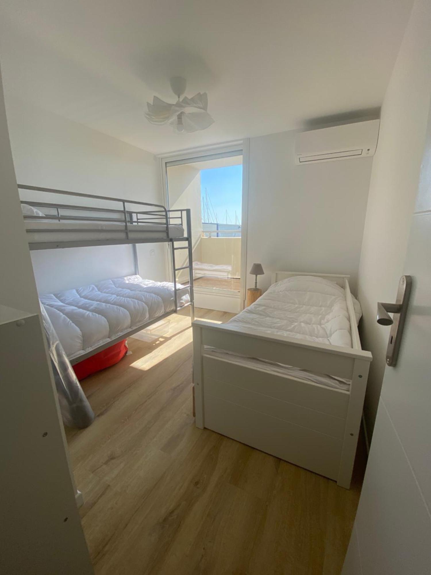 Appartement 100 M2 Terrasse Piscine Груиссан Экстерьер фото